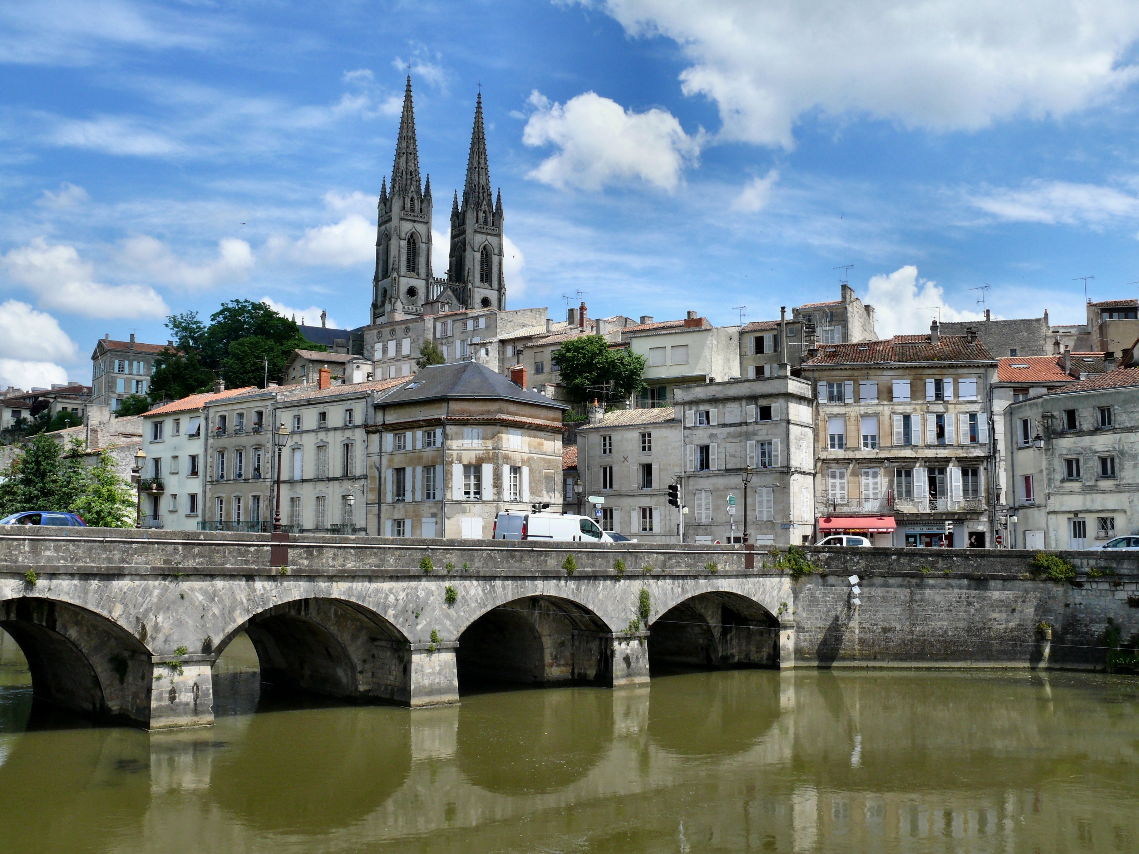 Niort, France Hero Image