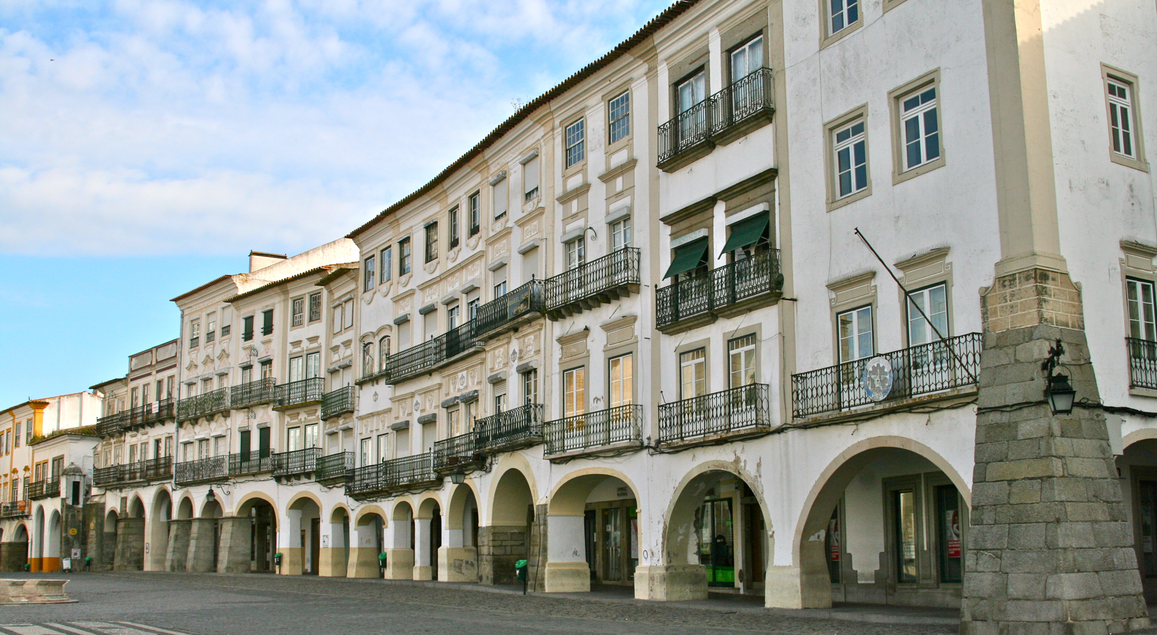 Evora, Portugal Hero Image